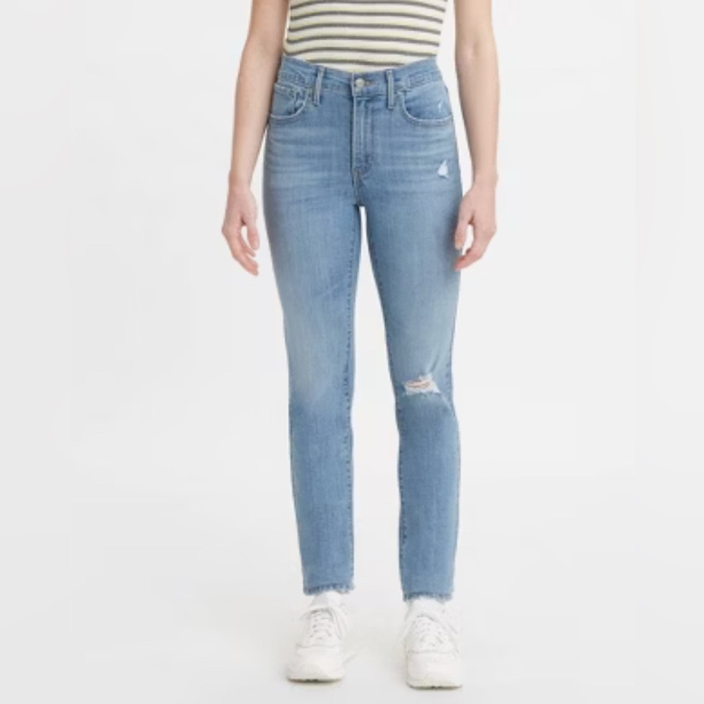 LEVI’S 724 High Rise Straight Distressed Jeans
